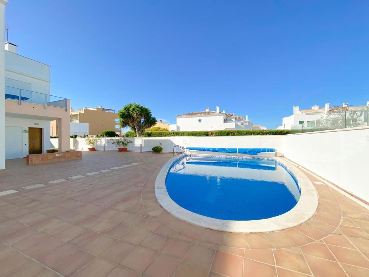 Апартаменты Cozy Retreat For Couples In Burgau #1937 Экстерьер фото