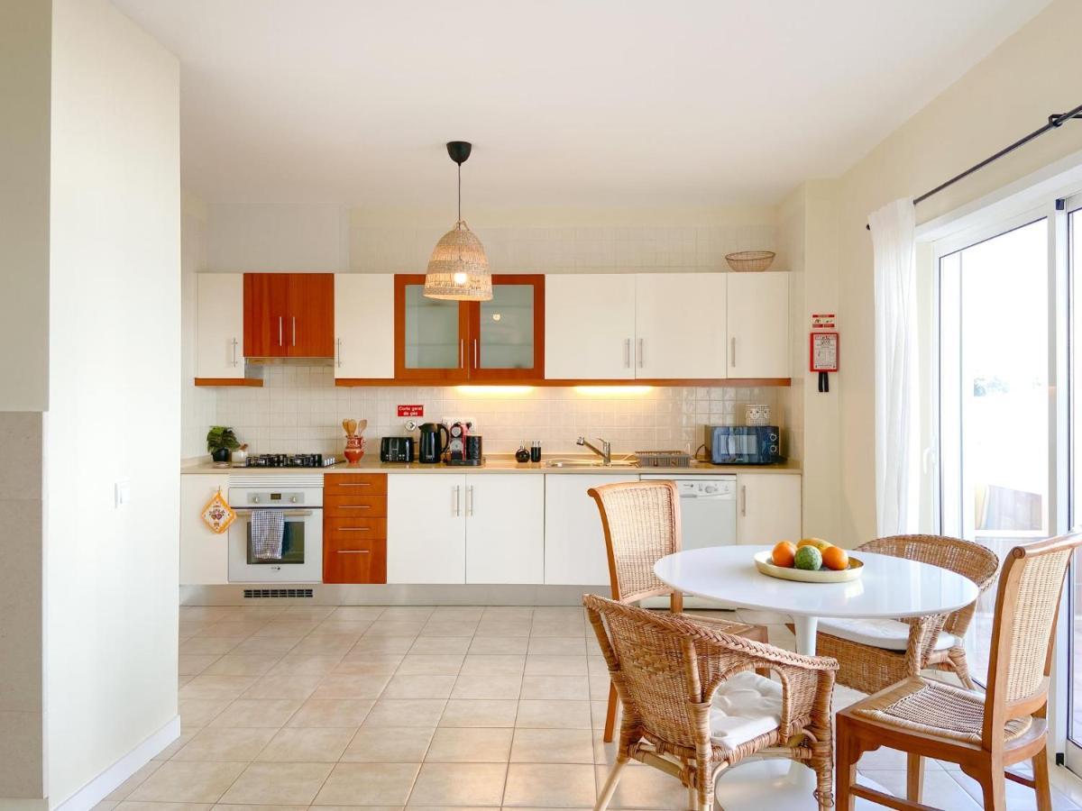 Апартаменты Cozy Retreat For Couples In Burgau #1937 Экстерьер фото