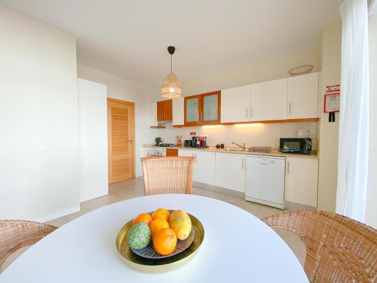 Апартаменты Cozy Retreat For Couples In Burgau #1937 Экстерьер фото